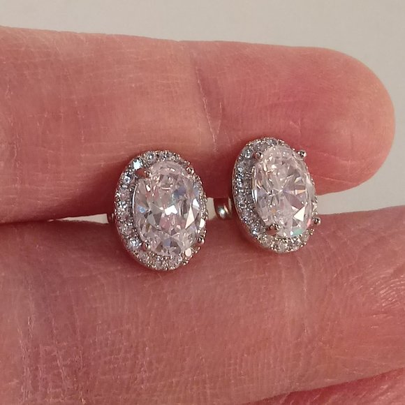 925 Silver Oval Diamond Zircon Crystal Halo Stud Earrings 1.41ctw ea. Party Gift - Picture 1 of 6